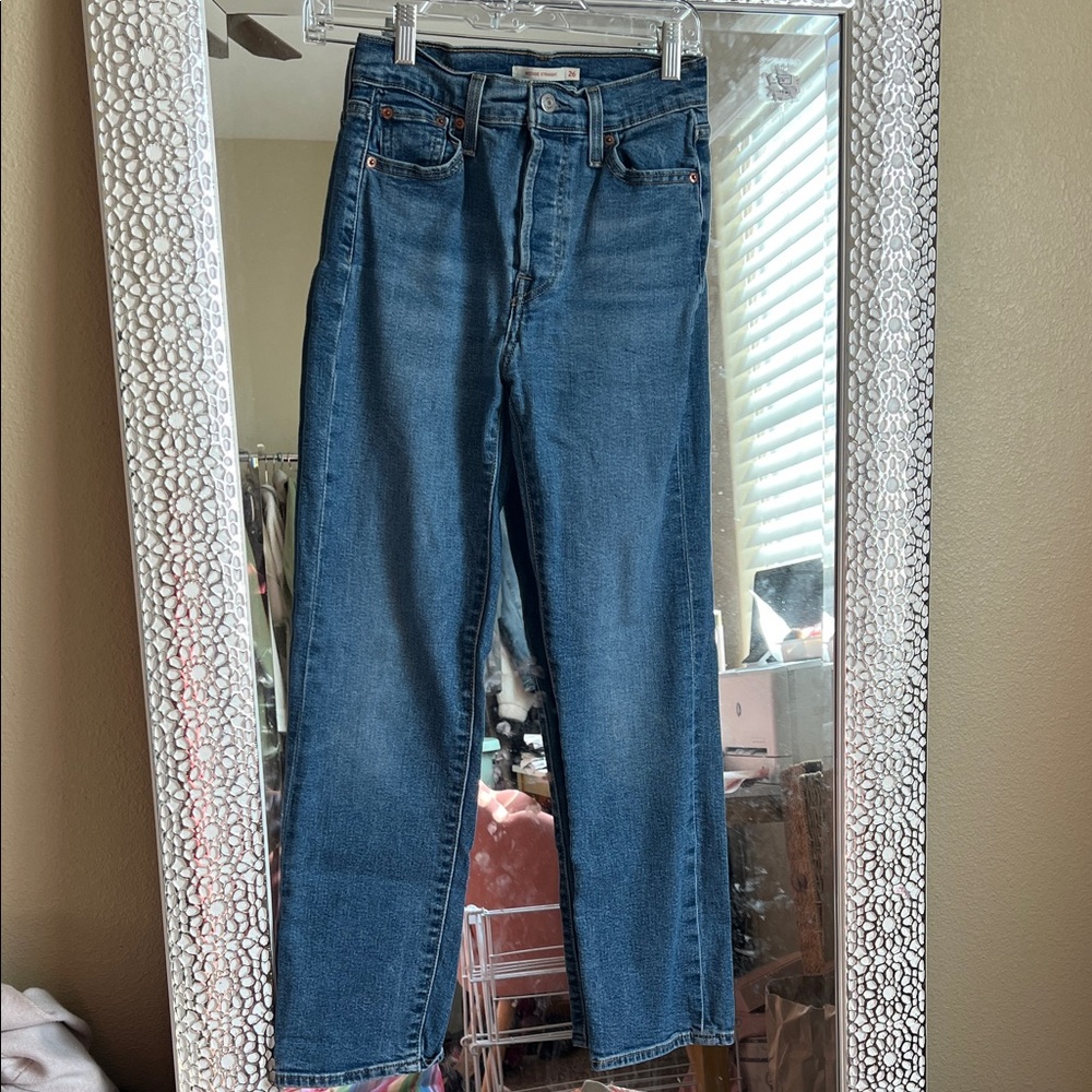 Levi's Women's Straight Leg Blue Jeans